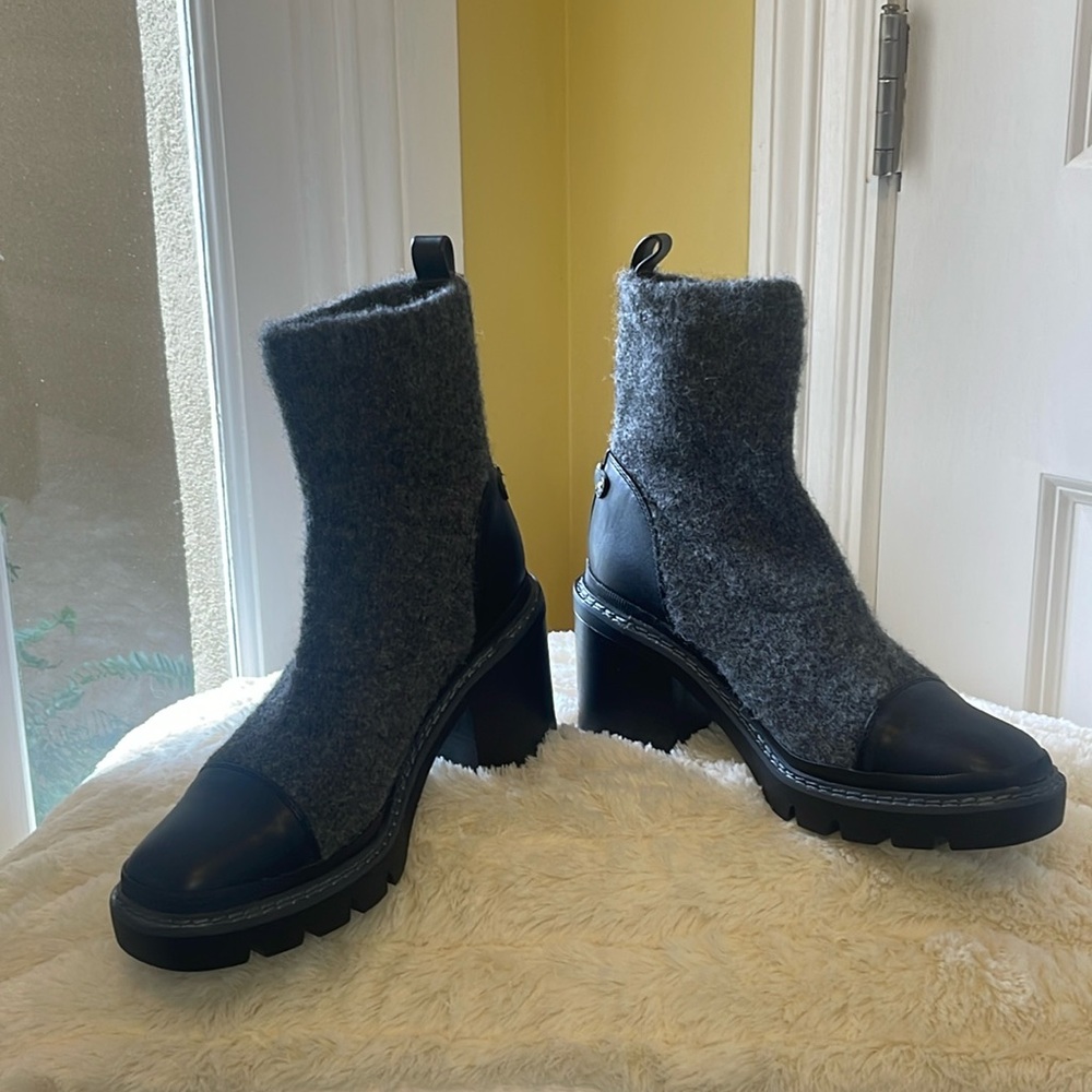 NWOT Sam Edelman Tweed Boots SZ 7.5